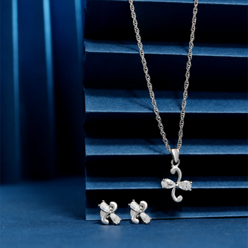 925 plain design with 2 drop dimond p.set