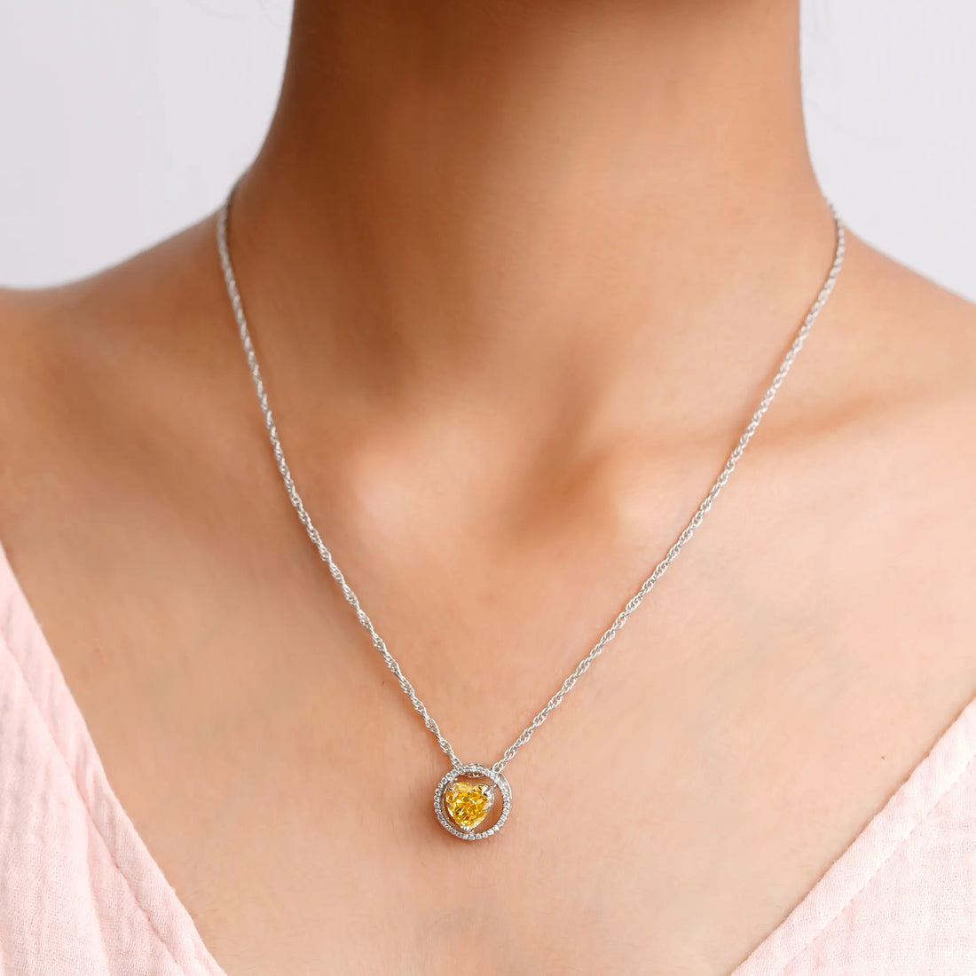 925 yellow heart with small round dimond chain pendent