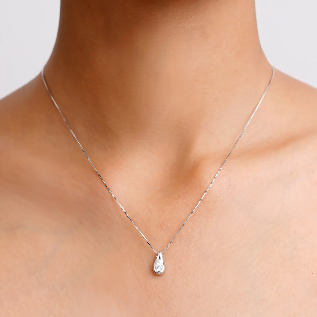 925 plain design with single stone