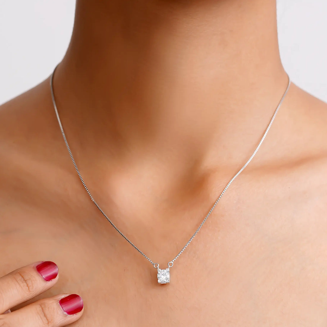 925 small square soliter design chain pendent