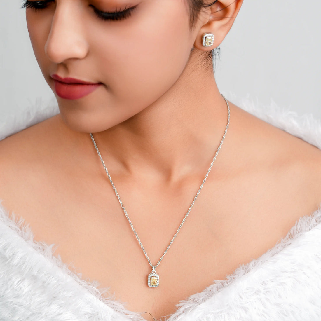 925 swarovski yellow square p.set with chain