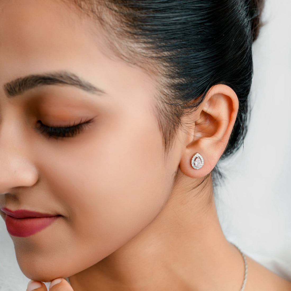 925 drop shape  pink single stone with cz dimond p.set