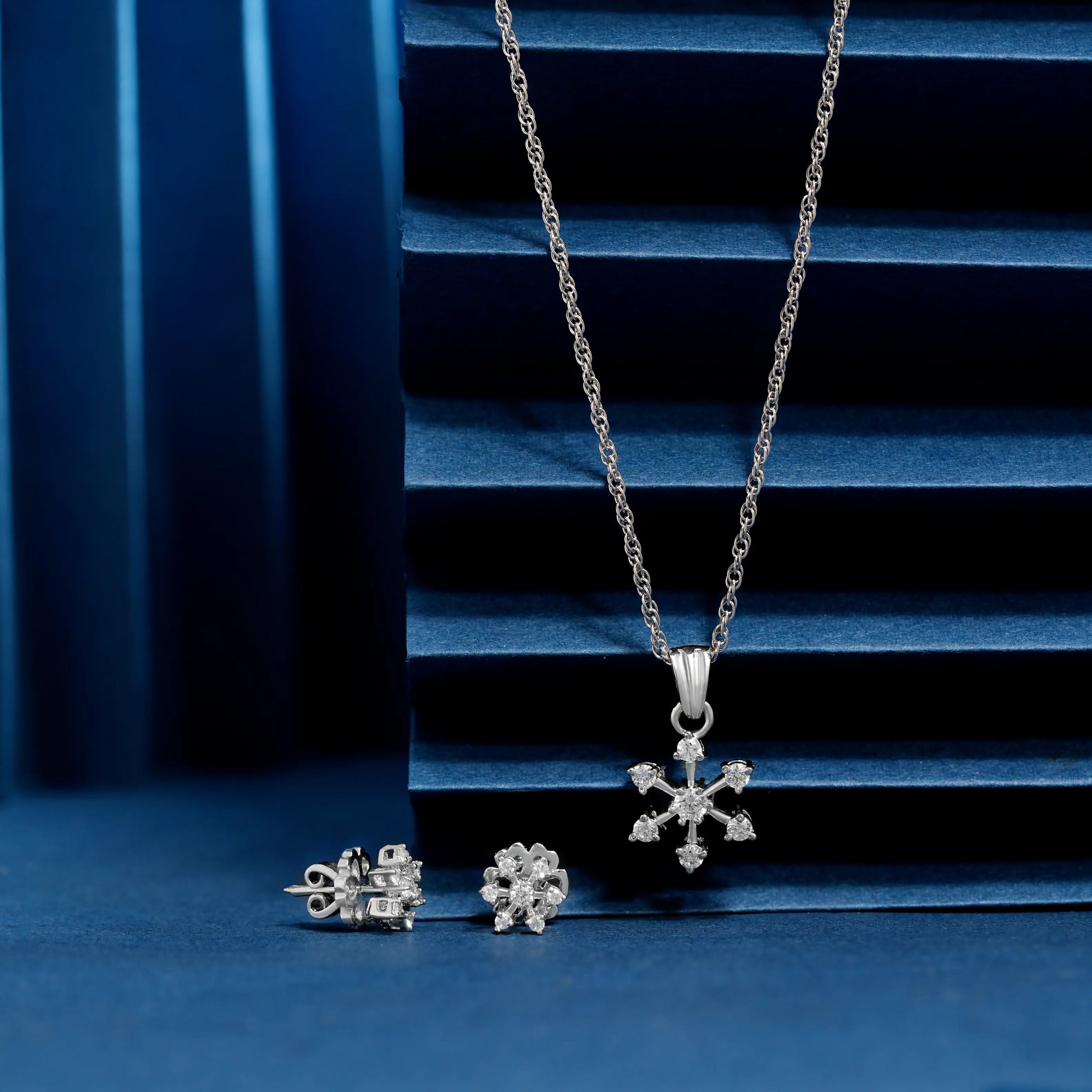 925 swarovski flower style chain p.set