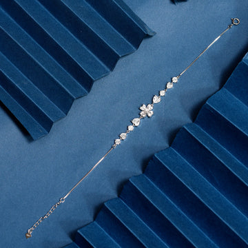 925 Single dimond with flower pettern loose bracelate